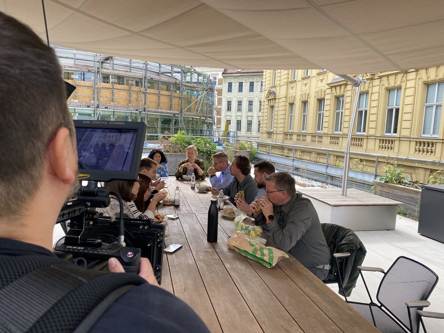 Cinema Setup beim ORBIS SE IT Recruitingfilm Dreh, Cinematography mit konsistenter Bildqualität über fünf europäische Standorte